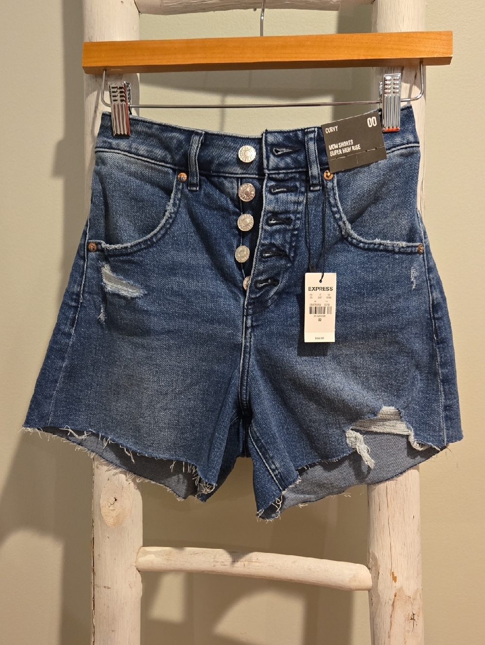 Express Distressed Super High-Rise ButtonFly Denim Mom Shorts Blue Size 00 Curvy